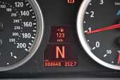 2007 BMW M5 - Iconic V10 engine - 50