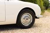 1967 Jaguar Mk. II - 12