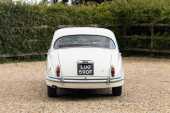 1967 Jaguar Mk. II - 25