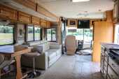 2005 Newmar Scottsdale 3201 Motorhome - Offered without reserve - 7