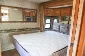 2005 Newmar Scottsdale 3201 Motorhome - Offered without reserve - 10