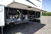 2005 Newmar Scottsdale 3201 Motorhome - Offered without reserve - 25