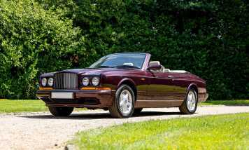 1997 Bentley Azure - Substantial expenditure in a comprehensive history file