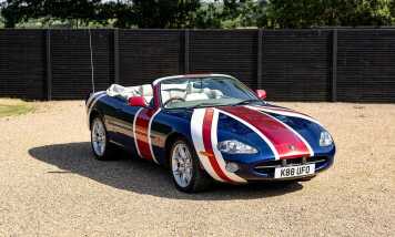 2001 Jaguar XK8 Convertible 'The Shaguar' (Reproduction) - Offered without reserve