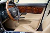 2010 Jaguar XJ V8 Portfolio Auto - 15