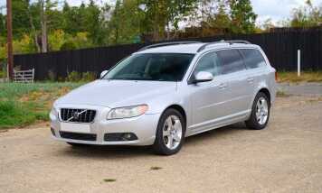 2009 Volvo V70 3.2 Lux SE - Offered without reserve