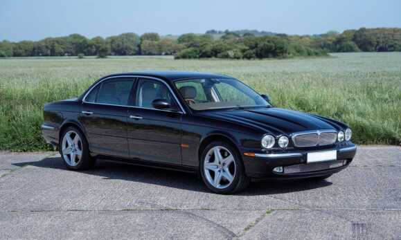 2004 Jaguar XJ Super V8