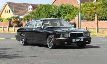 1990 Daimler XJ40 by Lynx (4 litre)