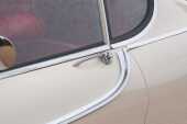 1966 Volvo P1800S - 23