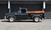 2009 Chevrolet GMC Pick-Up - 2