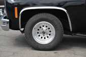 2009 Chevrolet GMC Pick-Up - 14