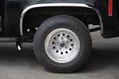 2009 Chevrolet GMC Pick-Up - 18