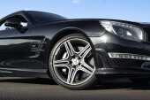 2012 Mercedes-Benz SL63 AMG - Carbon fibre interior package - Panoramic Vario roof - 12