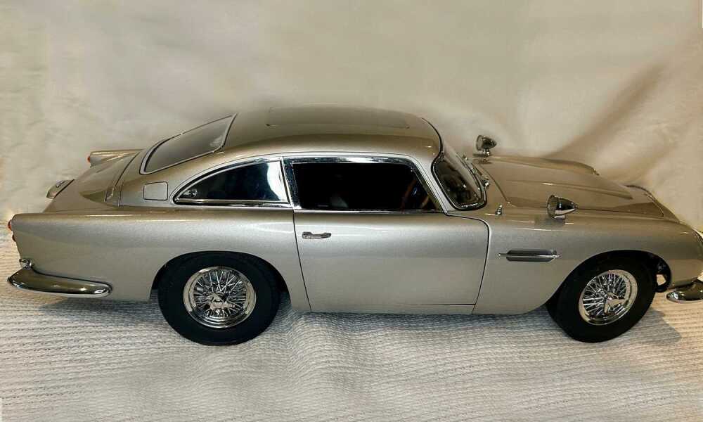 EAGLEMOSS 1/8 CONSTRUIRE Votre Propre James Bond 007 Aston Martin DB5 De 71 Inc EUR 114,05 EAGLEMOSS 1/8 CONSTRUIRE Votre Propre James Bond 007 Aston Martin DB5 De 71 Inc EUR 114,05