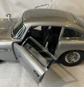 Eaglemoss James Bond Aston Martin DB5 1:8 Scale - 9