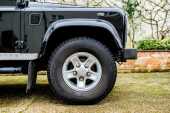 2012 Land Rover 90 XS - 24