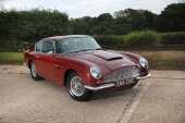 1966 Aston Martin DB6 - 7