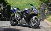 2002 Yamaha YZF-R1 - 6