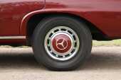 1967 Mercedes-Benz 220B Fintail - 14
