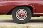 1967 Mercedes-Benz 220B Fintail - 32
