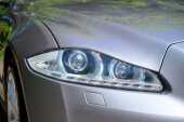 2012 Jaguar XJ Premium Luxury V8 - 32