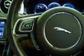 2012 Jaguar XJ Premium Luxury V8 - 62