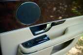 2012 Jaguar XJ Premium Luxury V8 - 65